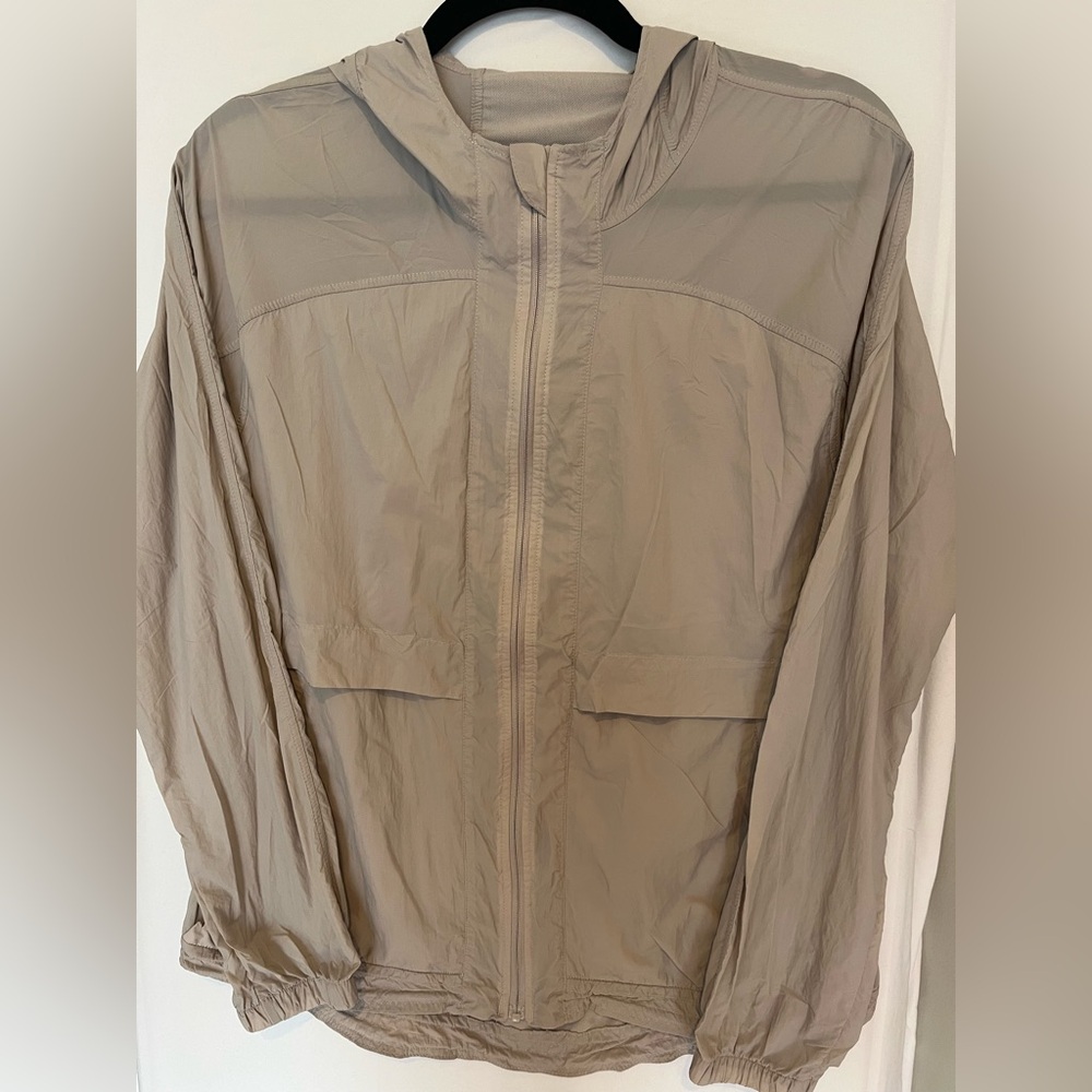 Lululemon Lightweight Taupe Rain jacket